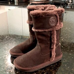 Michael Kors Toddler Girl Tall Zip Up Brown Boots With Faux Fur Lining .